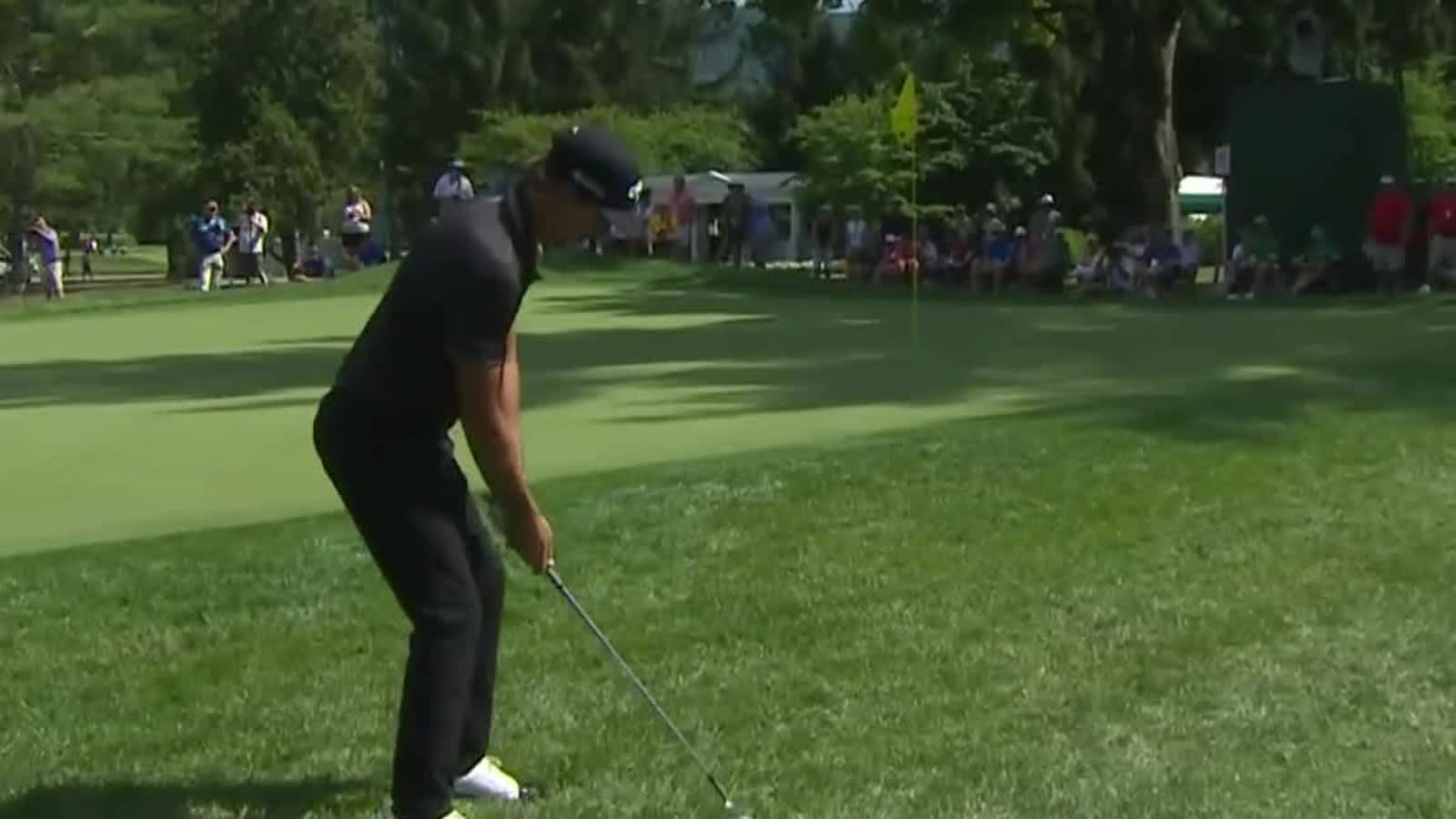 Kelly Kraft’s solid chip shot at The Greenbrier