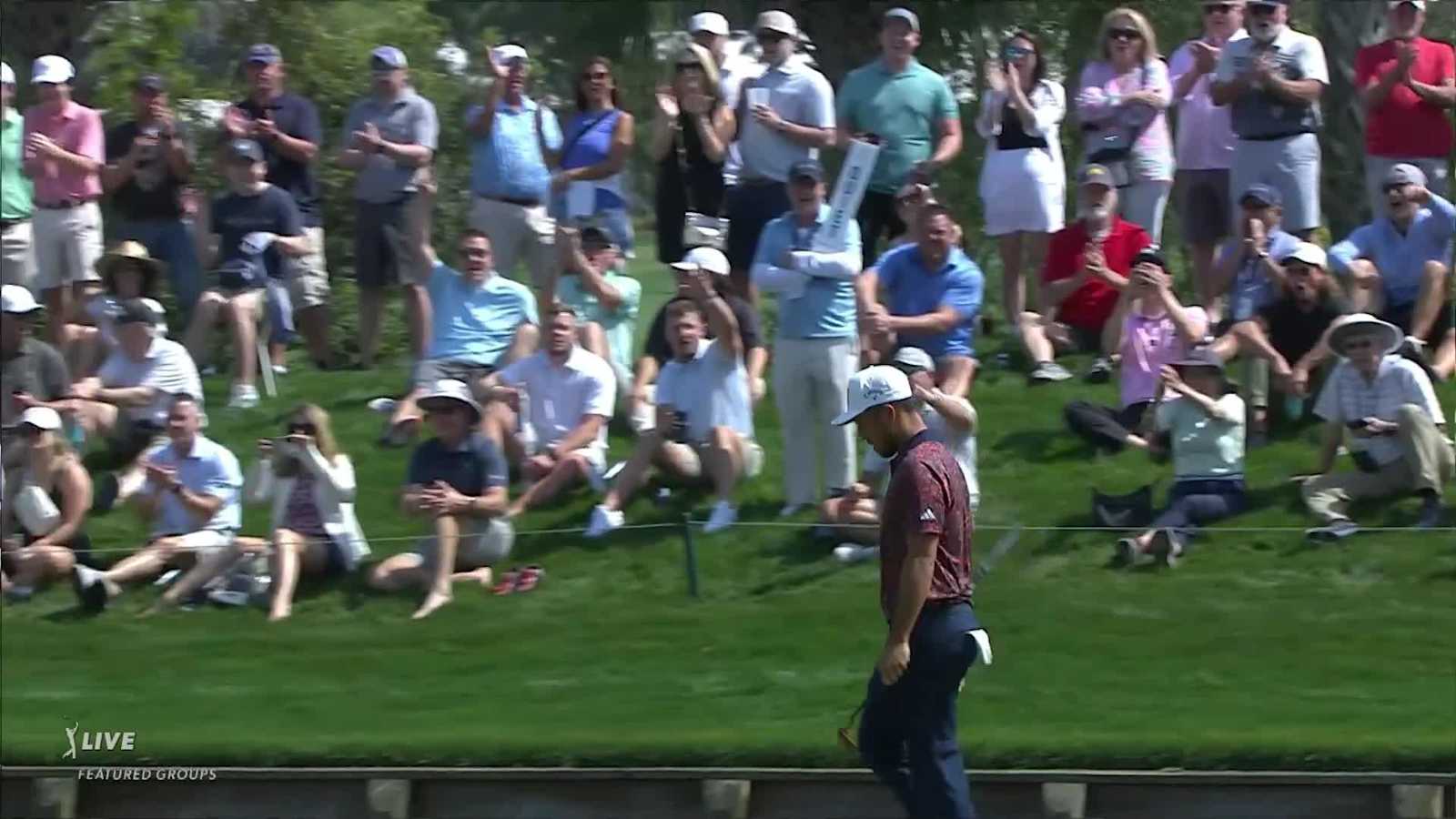 Xander Schauffele buries a 35-foot birdie putt at THE PLAYERS