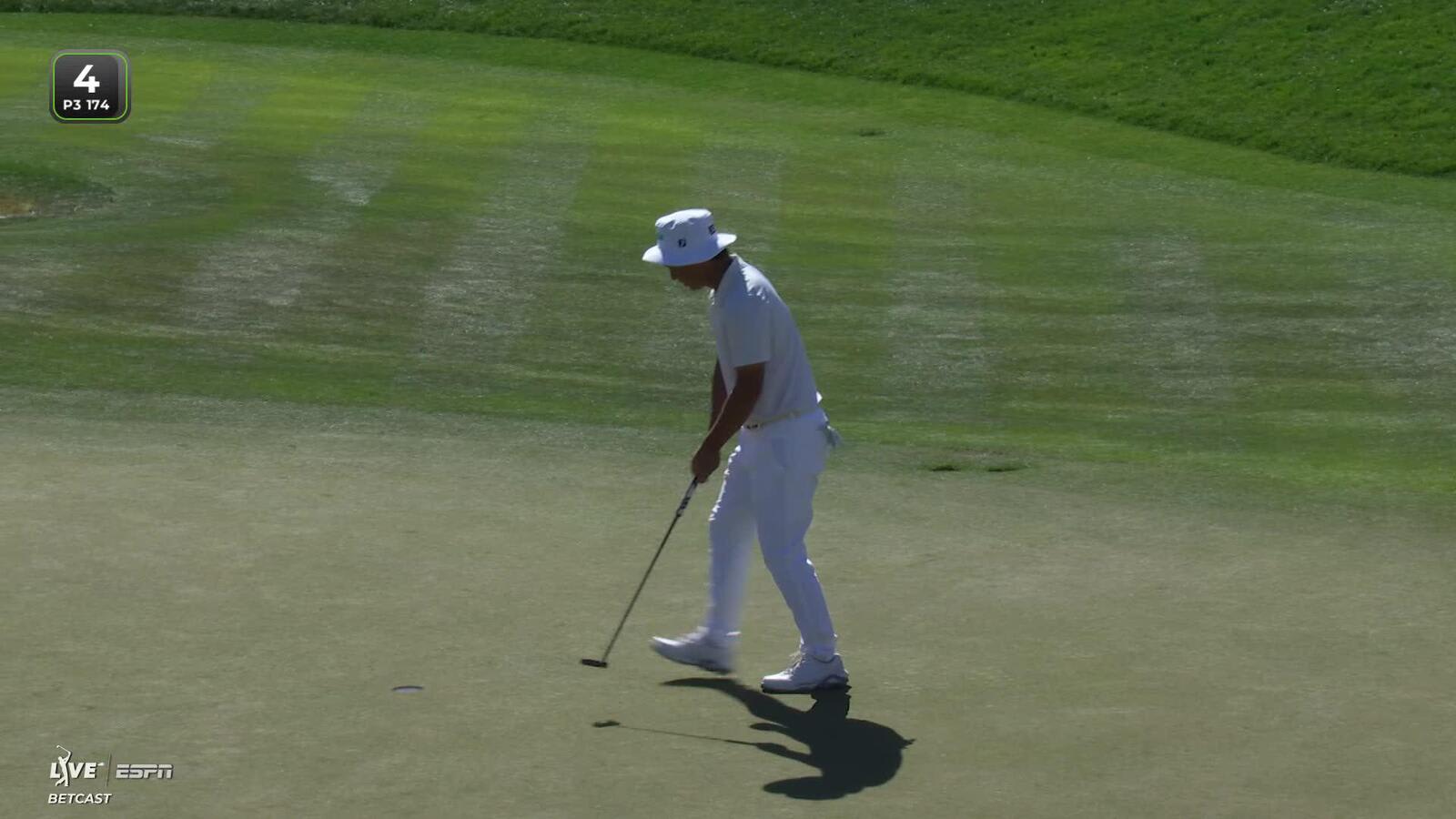 Zecheng Dou sinks 5-foot birdie putt on No. 4 at WM Phoenix Open