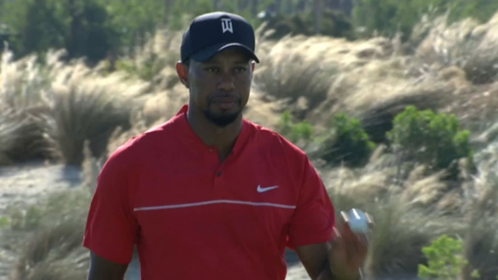 Tiger Woods flashes his short game at Hero World Challenge
