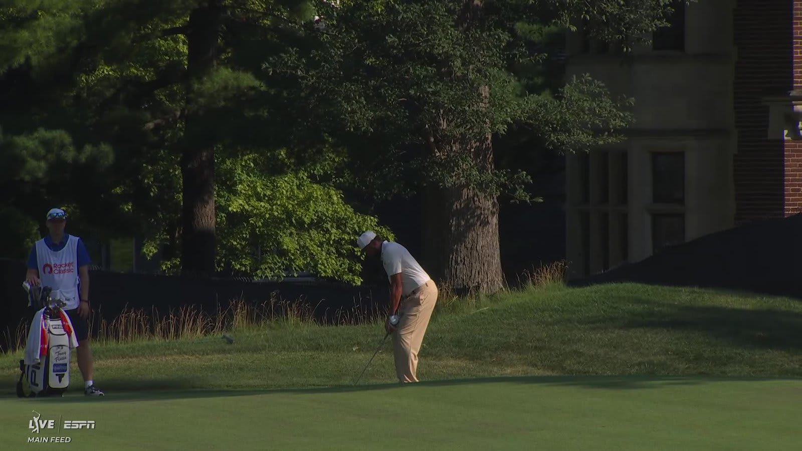 Tony Finau's 131-yard approach sets up birdie on No. 8 at Rocket Classic