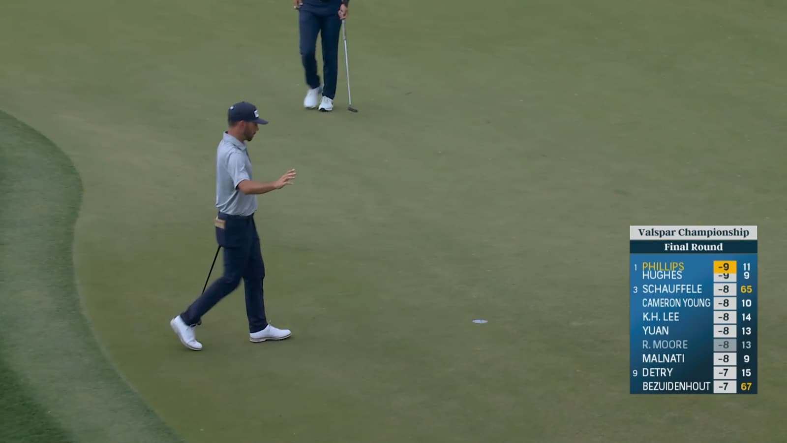 Chandler Phillips makes birdie putt from the fringe at Valspar