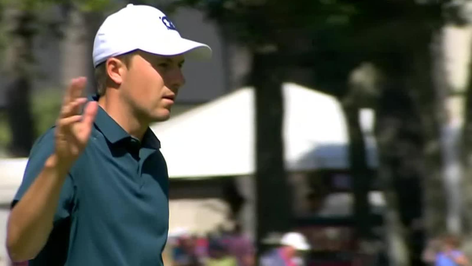 Jordan Spieth drains a 35-foot birdie putt at RBC Heritage