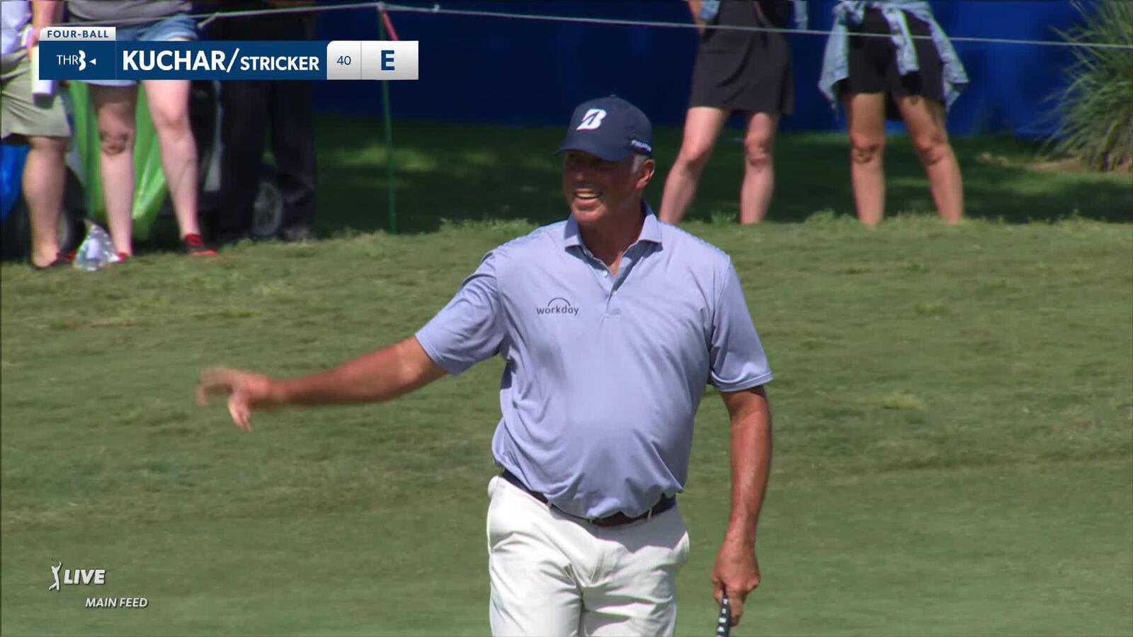 Matt Kuchar holes long birdie putt at Zurich Classic
