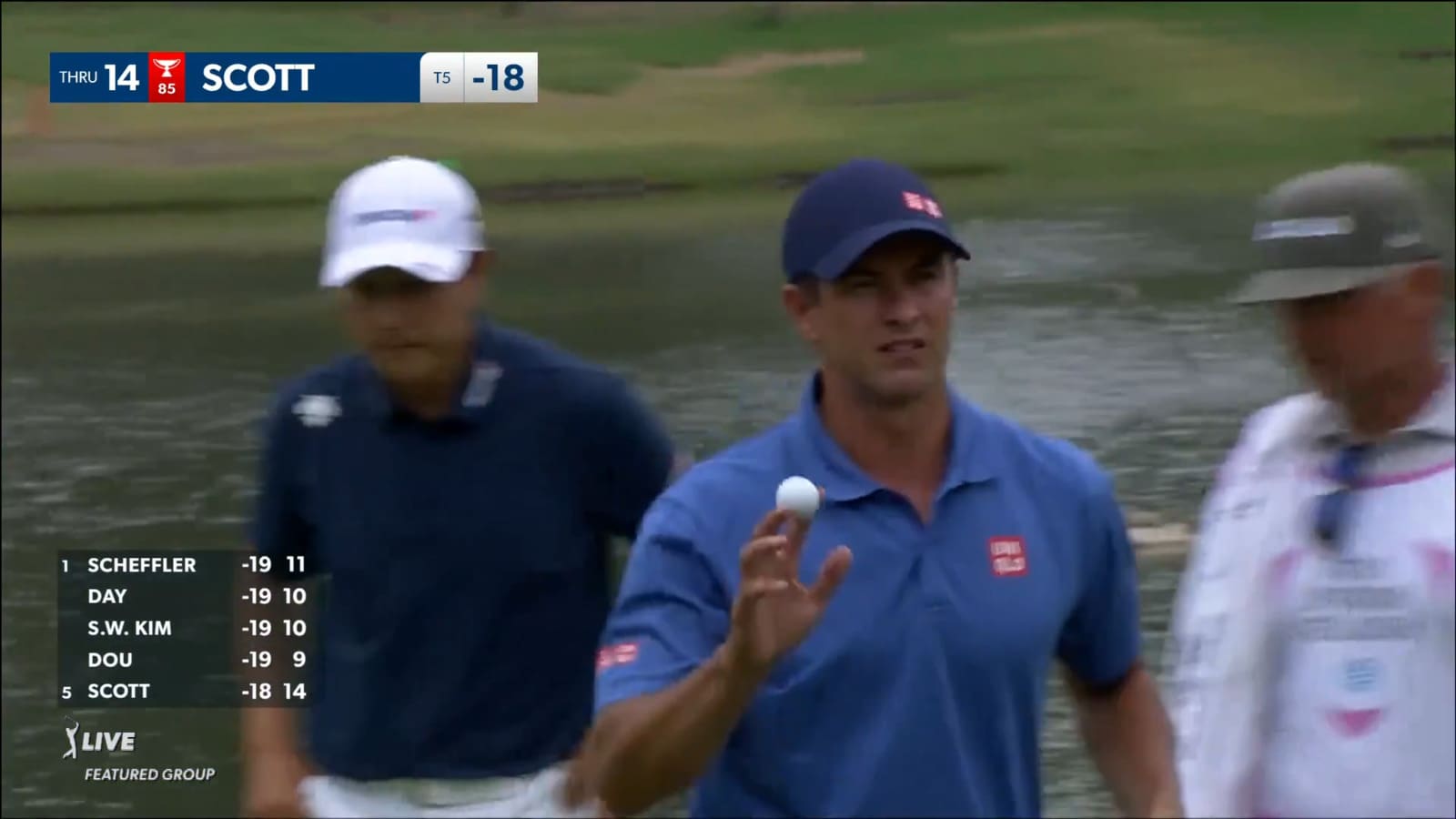 Adam Scott chips out of pot-bunker setting up birdie at AT&T Byron Nelson