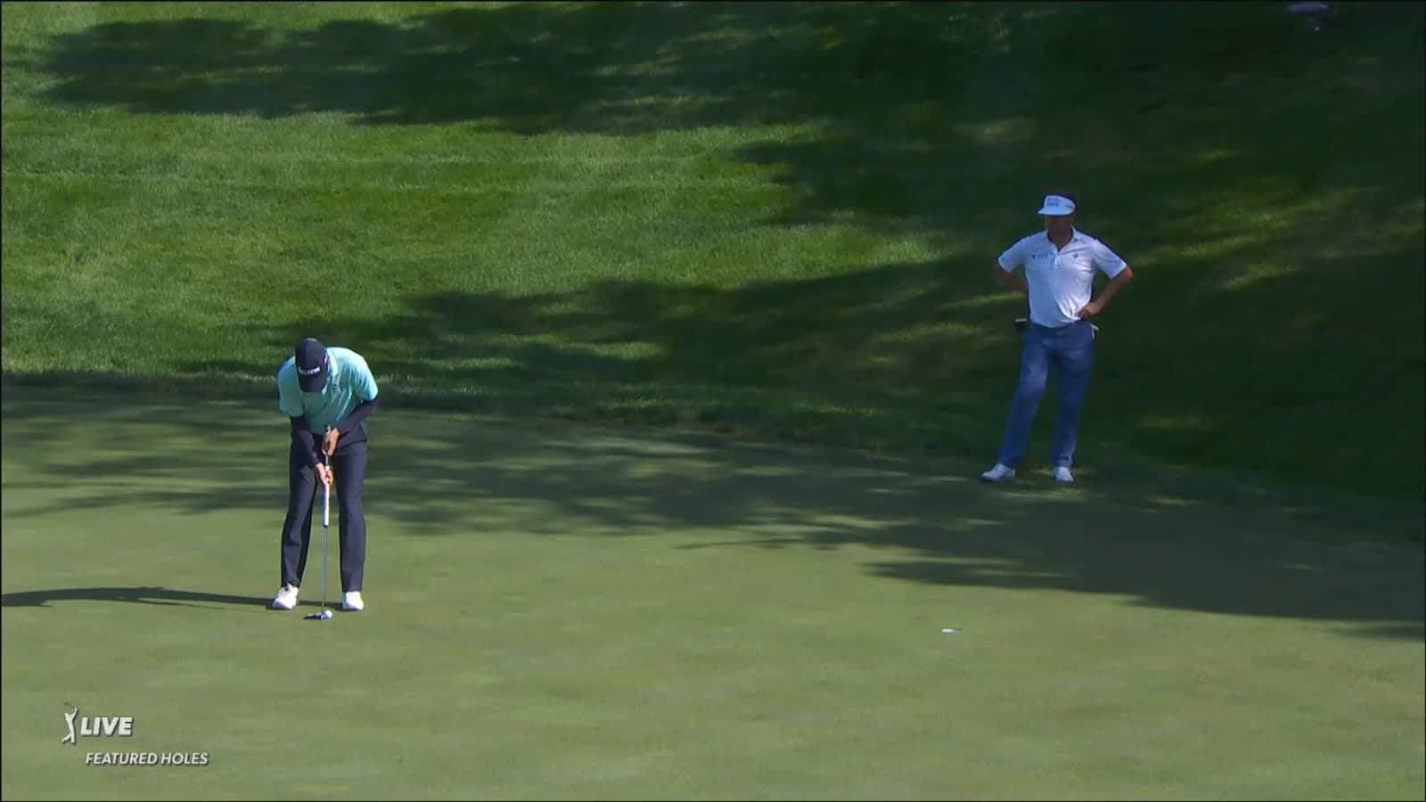 Russell Knox converts 10-foot putt for birdie at John Deere