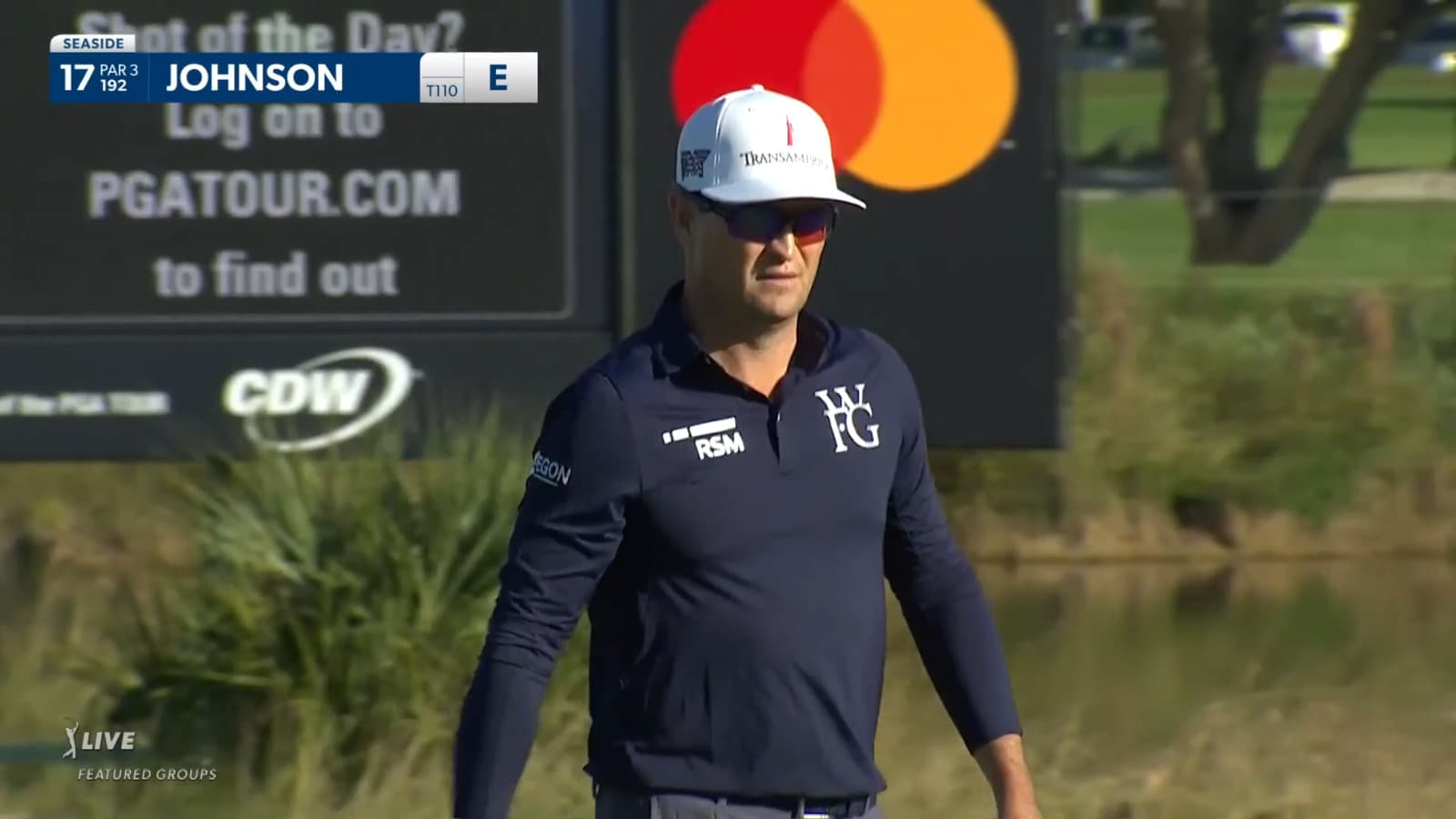 Zach Johnson sends in 27-foot birdie putt at The RSM Classic