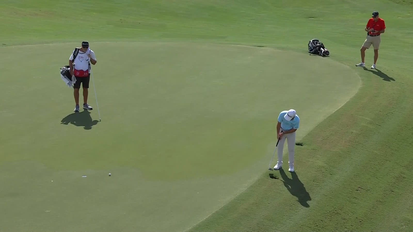 Brian Harman sinks birdie putt from the fringe at Hero World Challenge