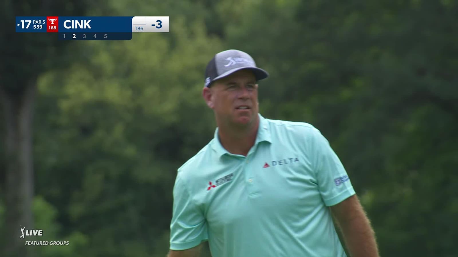 Stewart Cink reaches in two and makes birdie at John Deere