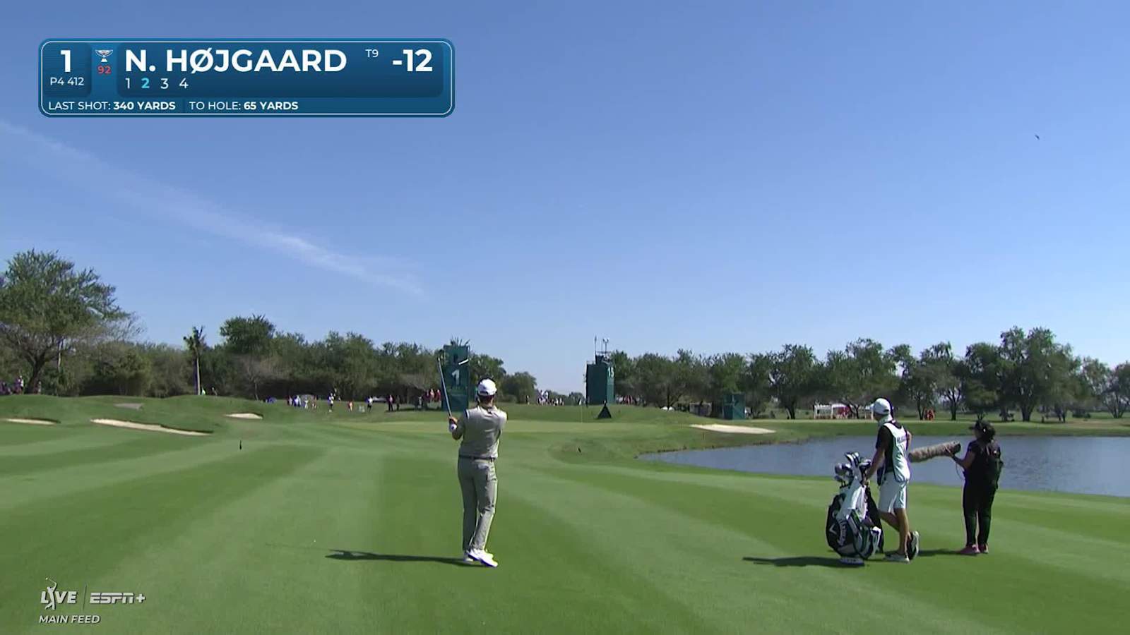 Nicolai Højgaard sticks wedge close to set up birdie  at Mexico Open