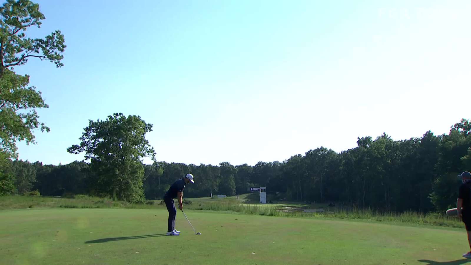 Dustin Johnson birdies No. 12 in Round 4 at THE NORTHERN TRUST