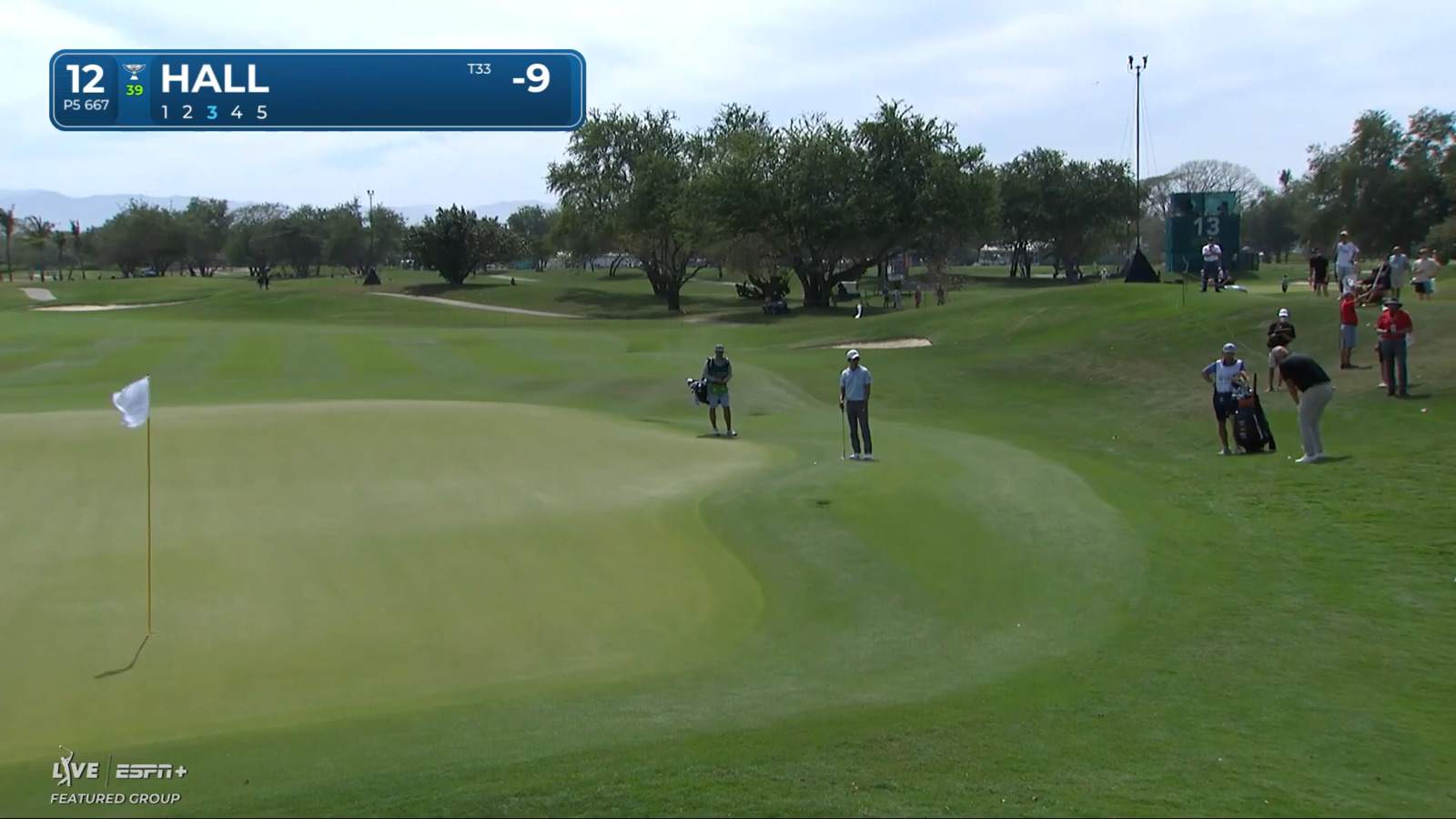 Harry Hall chips it tight for tap-in birdie at Mexico Open