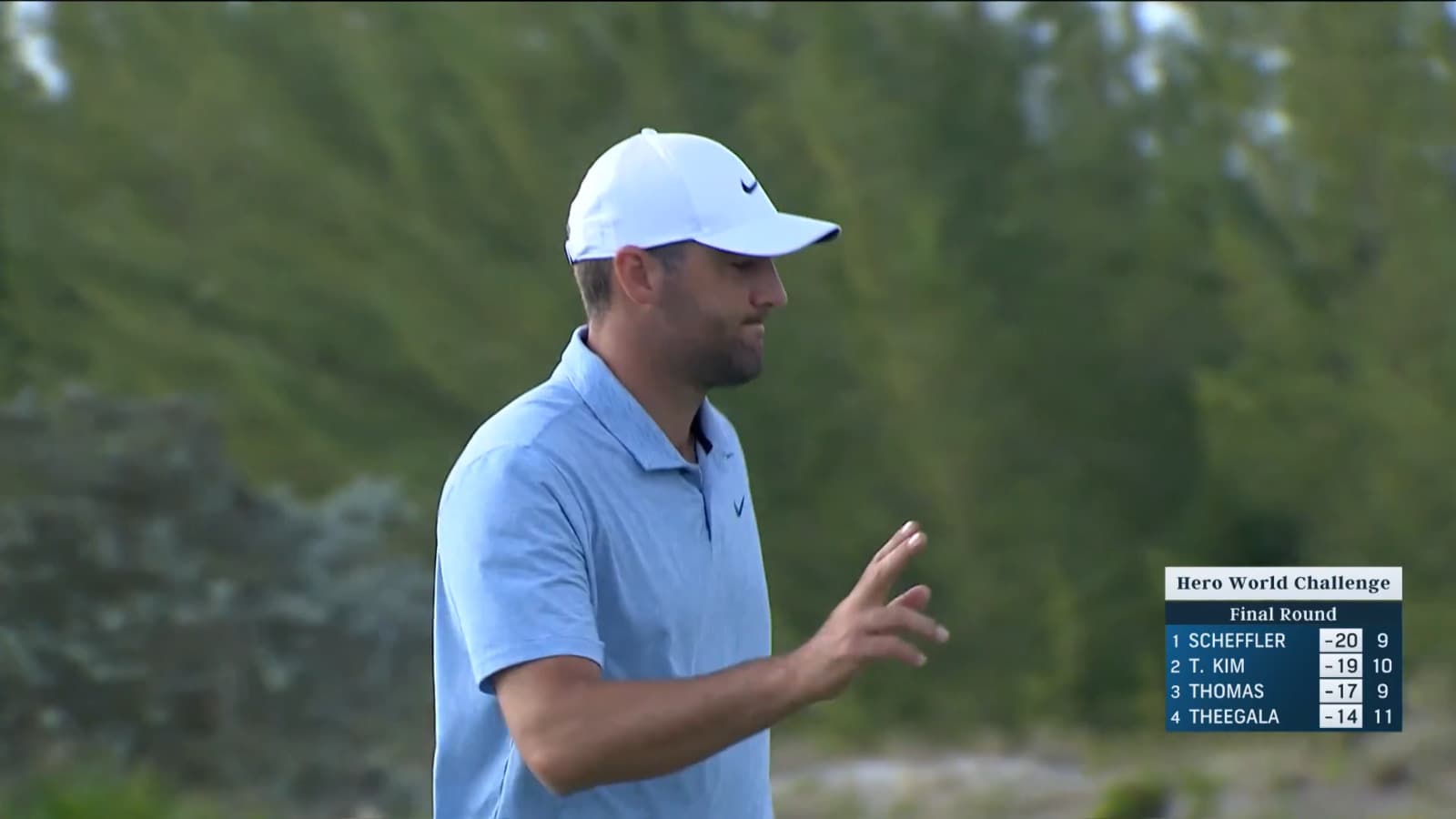 Scottie Scheffler buries a 20-foot birdie putt at Hero World Challenge