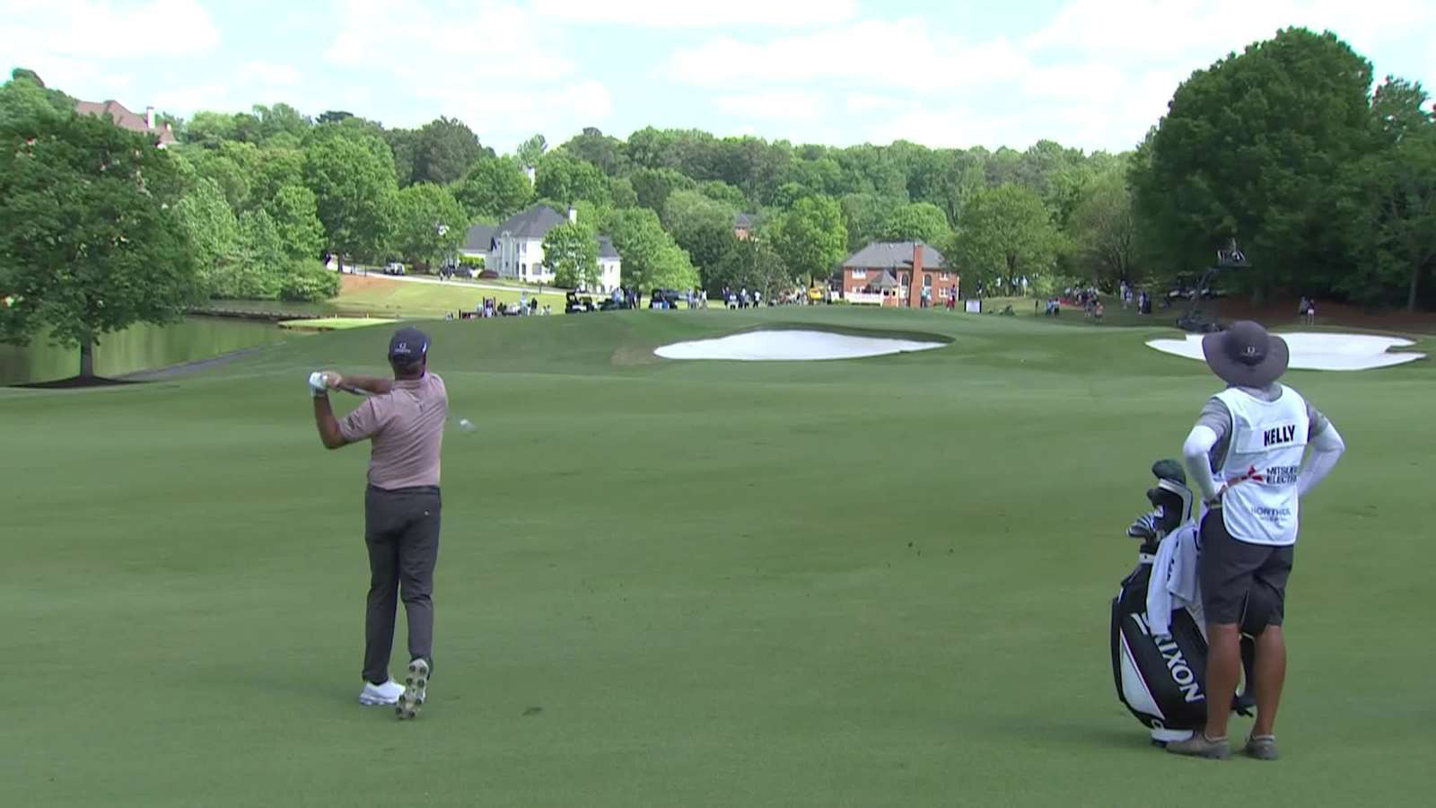 Jerry Kelly makes birdie putt on No. 10 at Mitsubishi