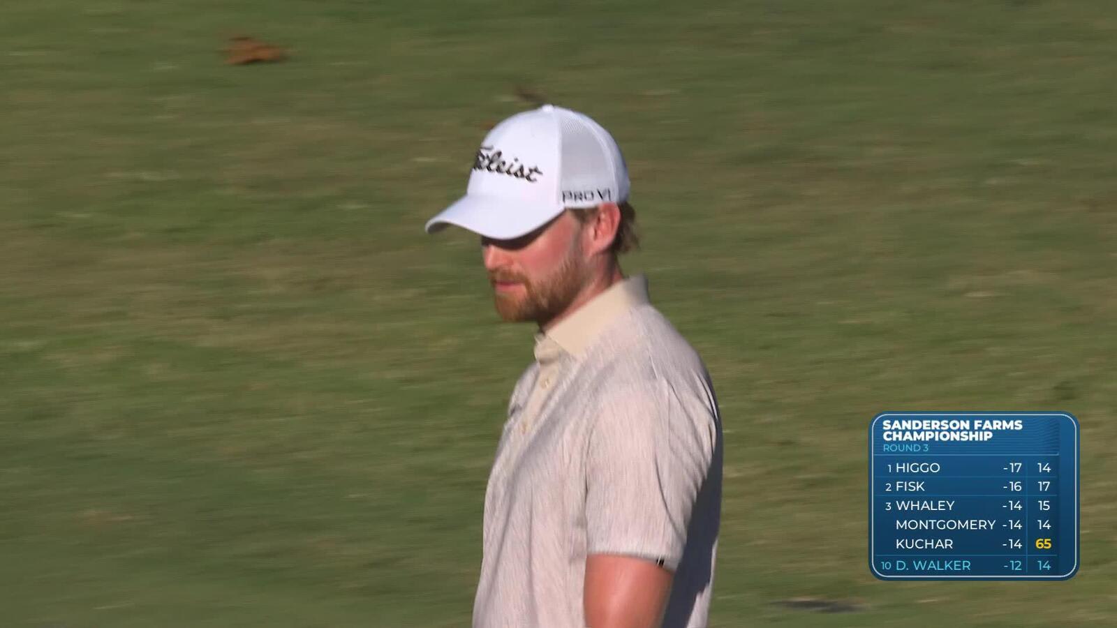 Danny Walker chips in for birdie at Sanderson Farms