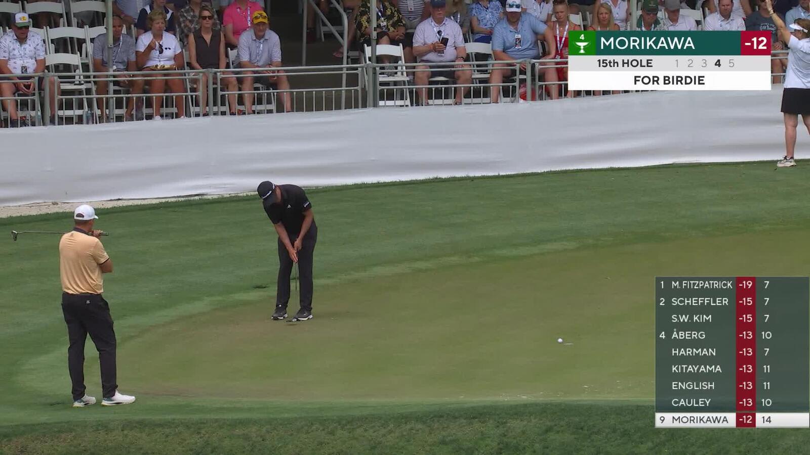 Collin Morikawa drains 11-foot birdie putt on No. 15 at RBC Heritage