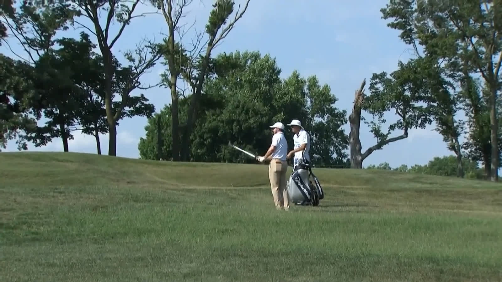 Pierceson Coody holes out from 94 feet for eagle at ISCO Championship