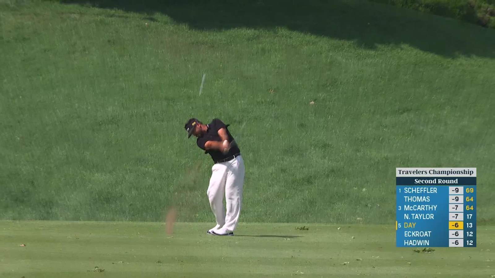 Jason Day makes his third birdie in a row on No. 14 at Travelers