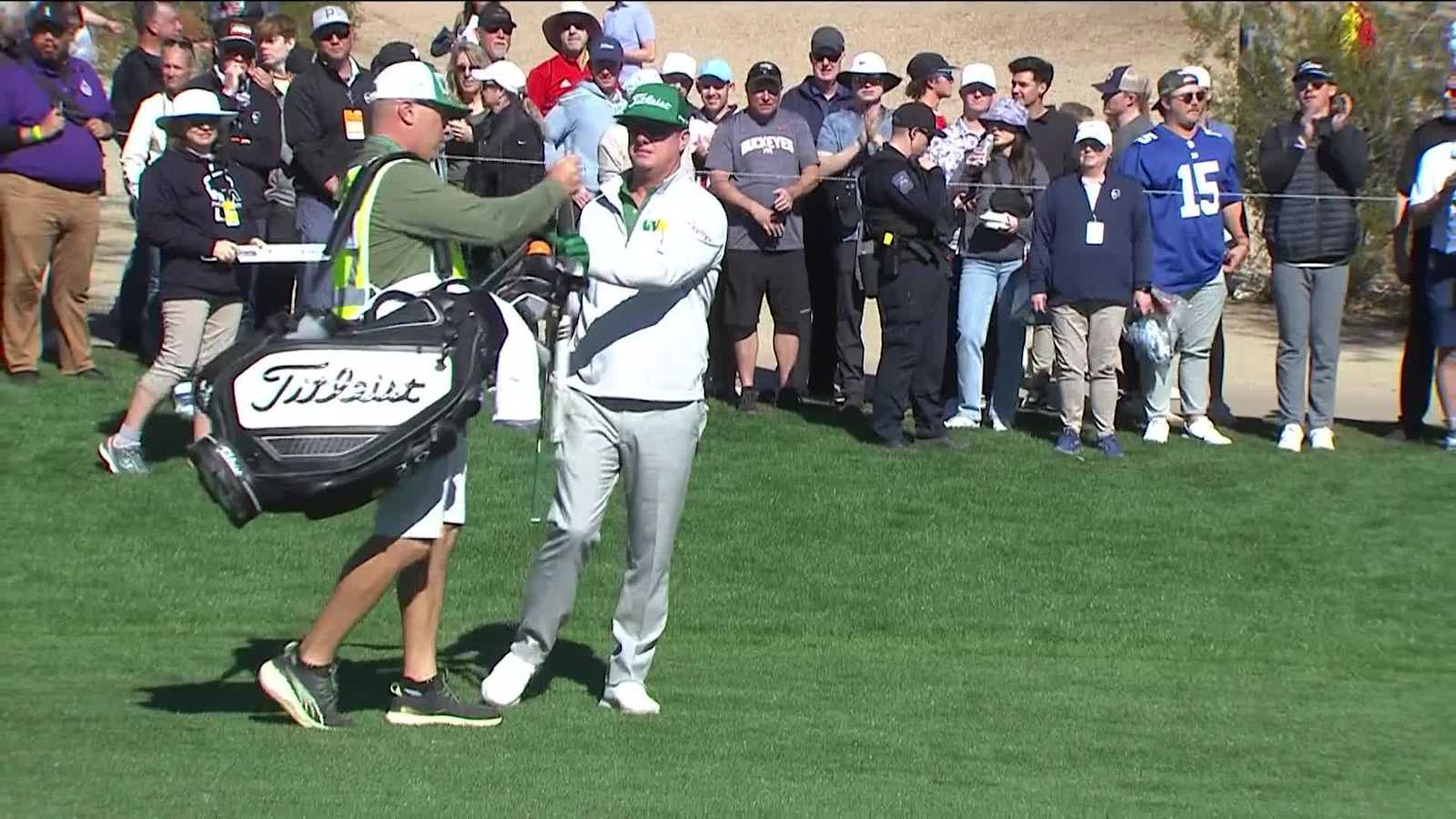 Charley Hoffman sticks iron from rough and birdies at WM Phoenix Open