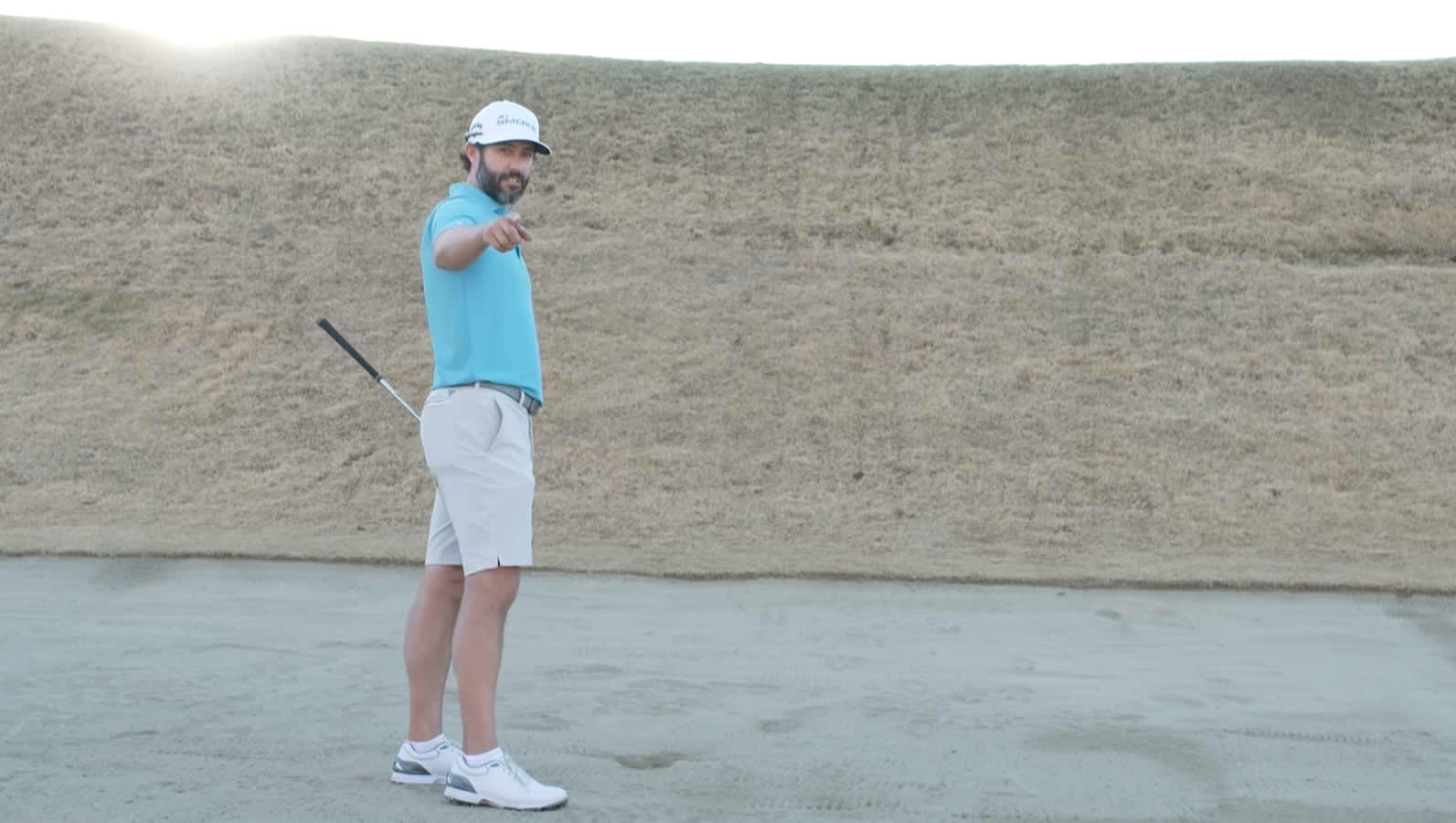 Adam Hadwin bunker instructional at The American Express
