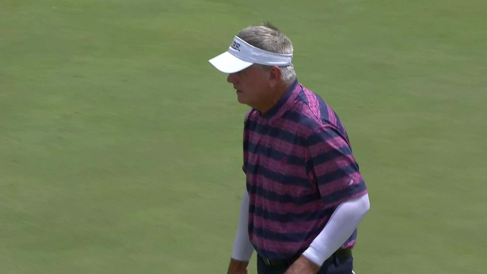 Paul Goydos sends in birdie at SENIOR PLAYERS