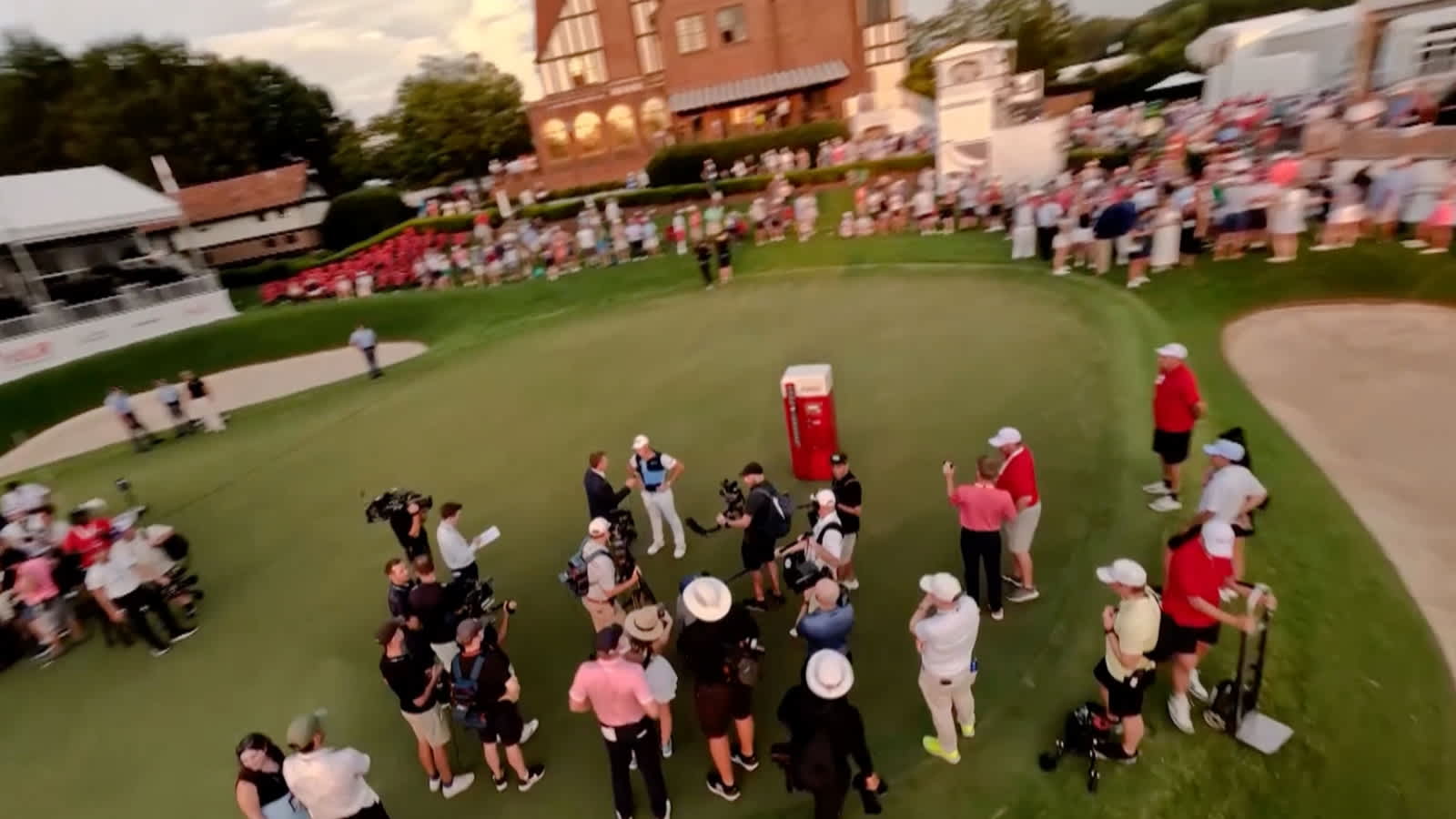Speed drone flyover of Viktor Hovland's TOUR Championship win