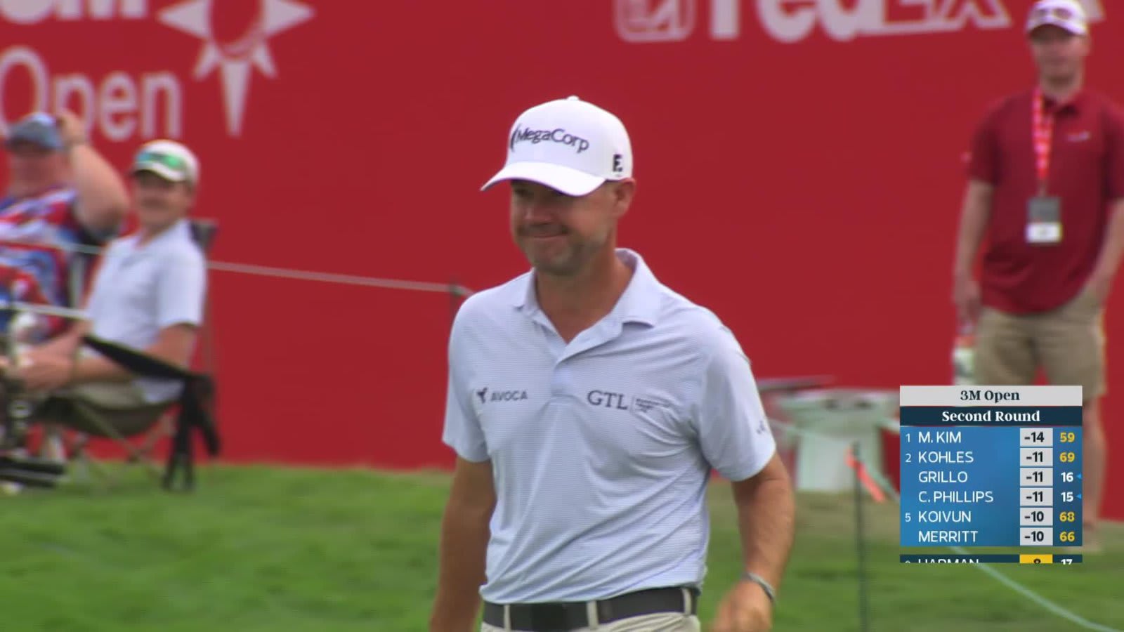 Brian Harman sinks 6-foot putt for birdie on No. 18 at 3M Open