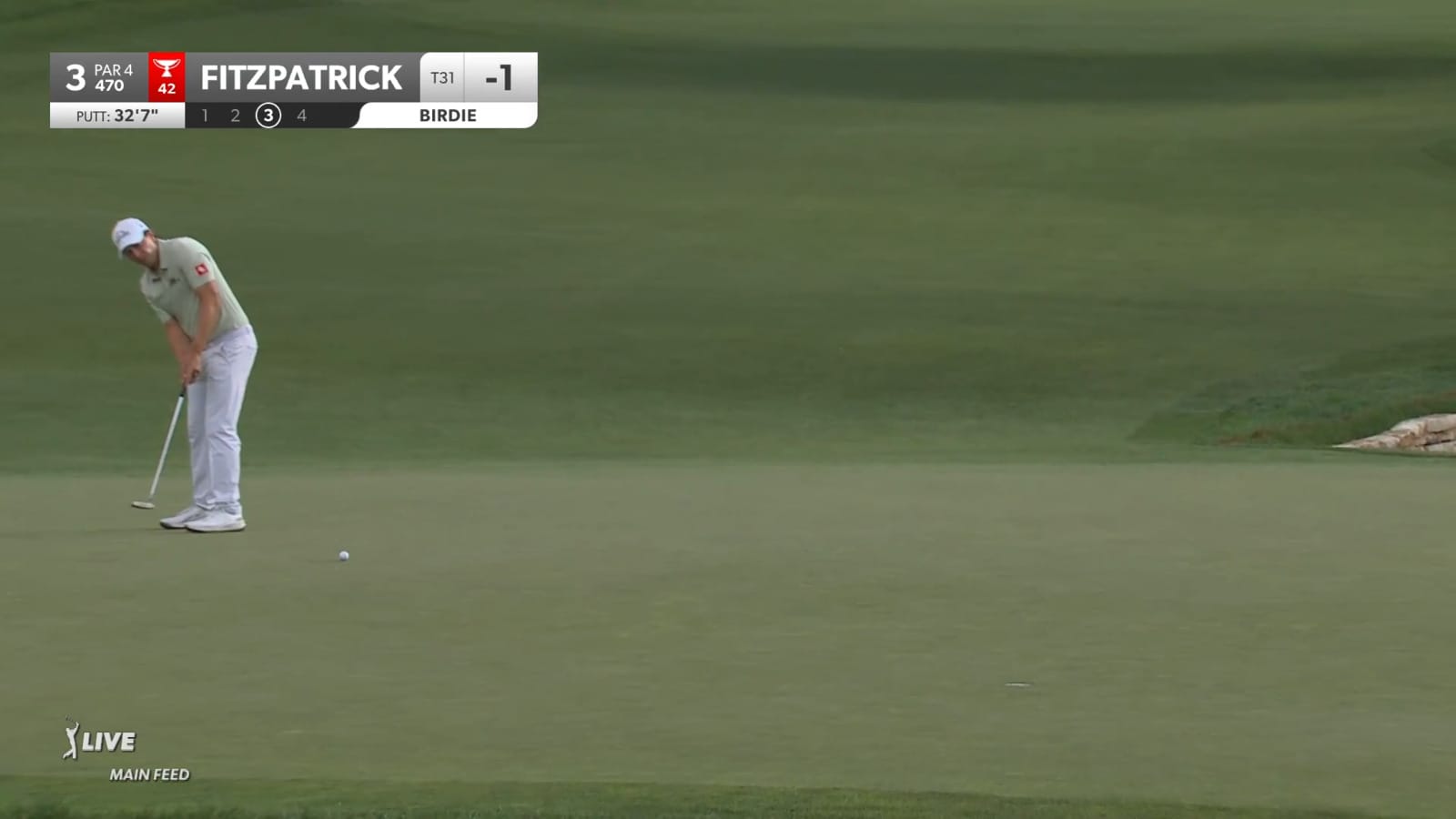 Matt Fitzpatrick  drains 32-foot birdie putt at BMW Championship