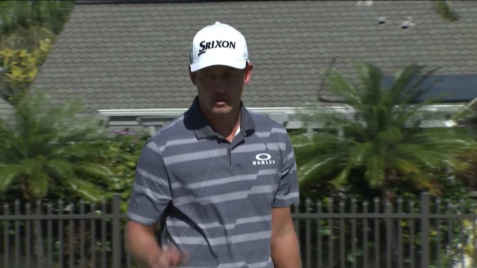 Andrew Putnam drains 10 footer for birdie at Sony Open