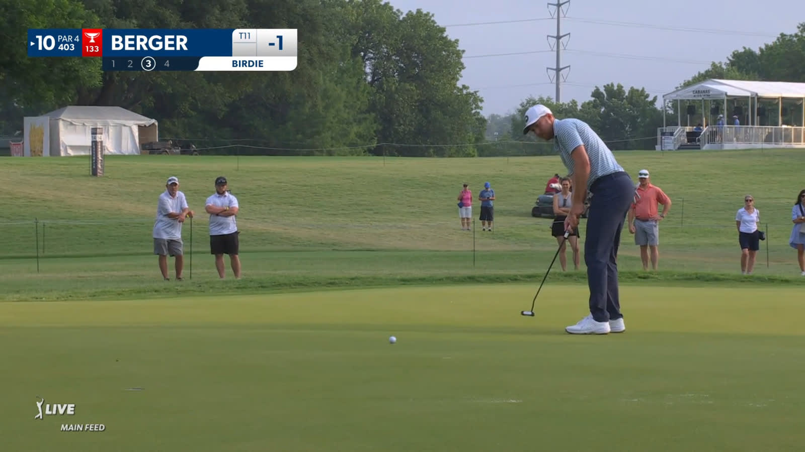 Daniel Berger rolls in 25-footer for birdie at Charles Schwab