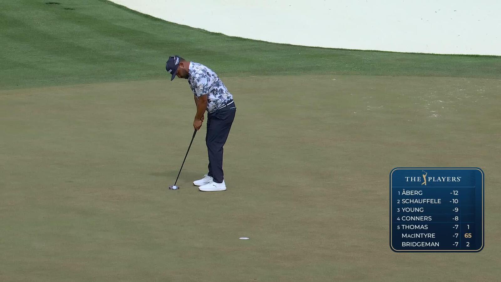 J.J. Spaun sinks 10-foot birdie putt on No. 14 at THE PLAYERS