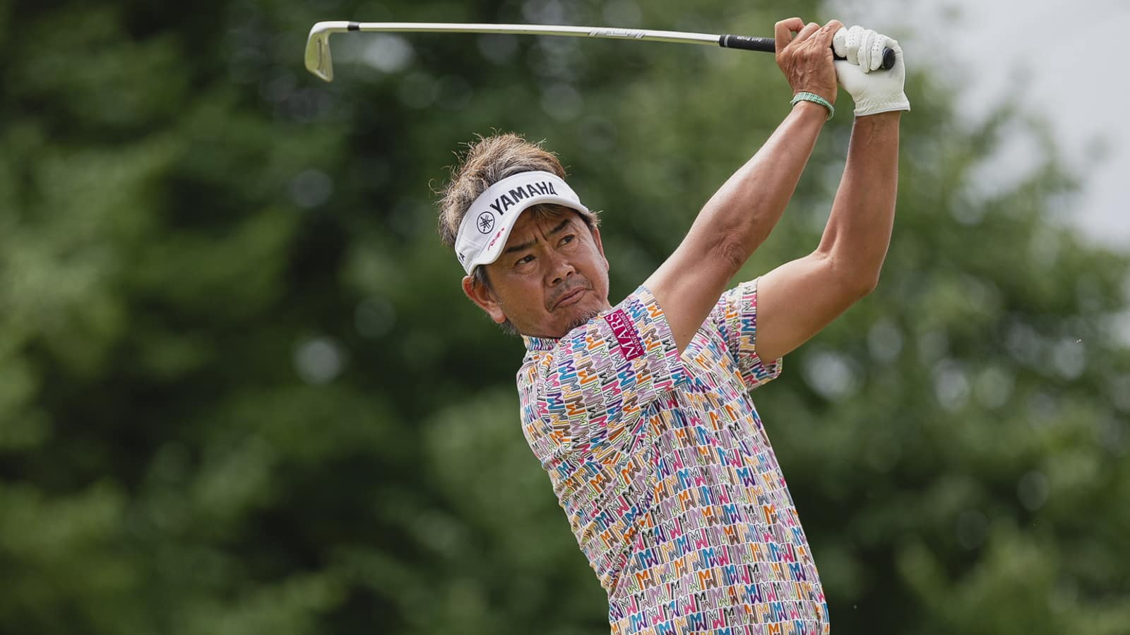 Hiroyuki Fujita leads by two strokes at U.S. Senior Open
