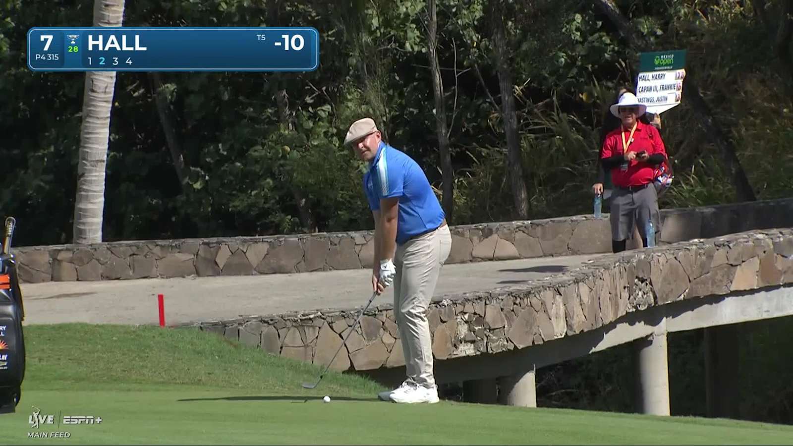 Harry Hall chips it close and birdies at Mexico Open