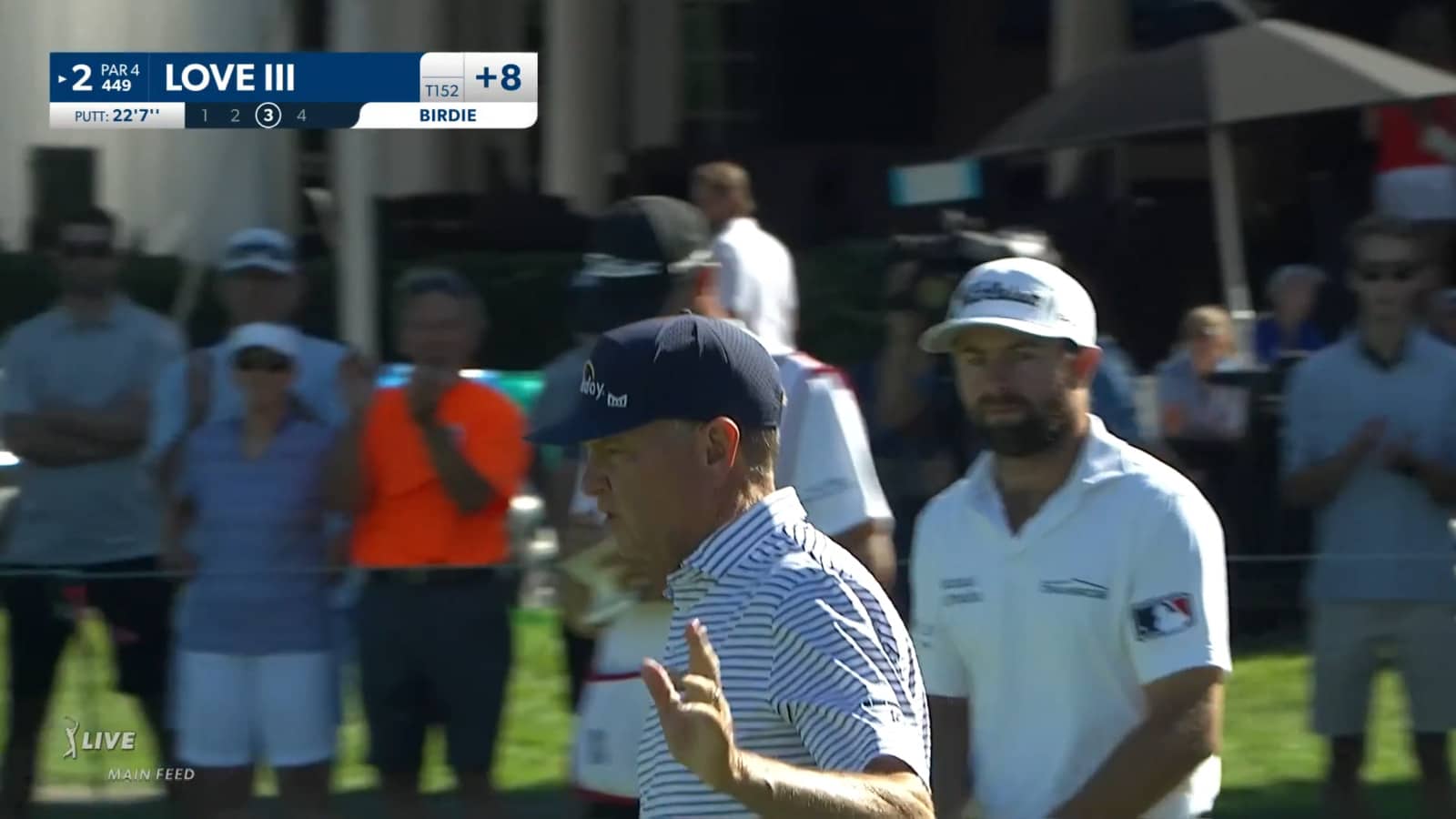 Davis Love III sinks a 22-foot birdie at Rocket Mortgage