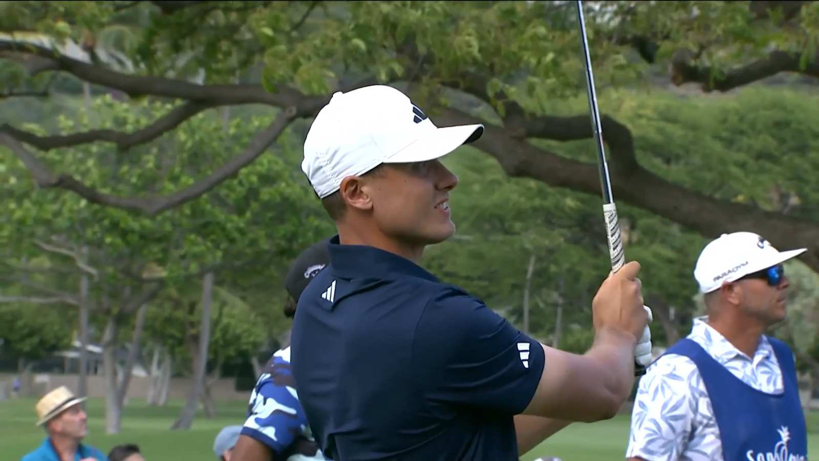 Ludvig Åberg cards back-to-back birdies on No. 11 at Sony Open