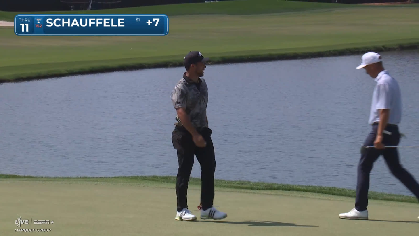 Xander Schauffele holes 21-footer for birdie at Arnold Palmer Invitational