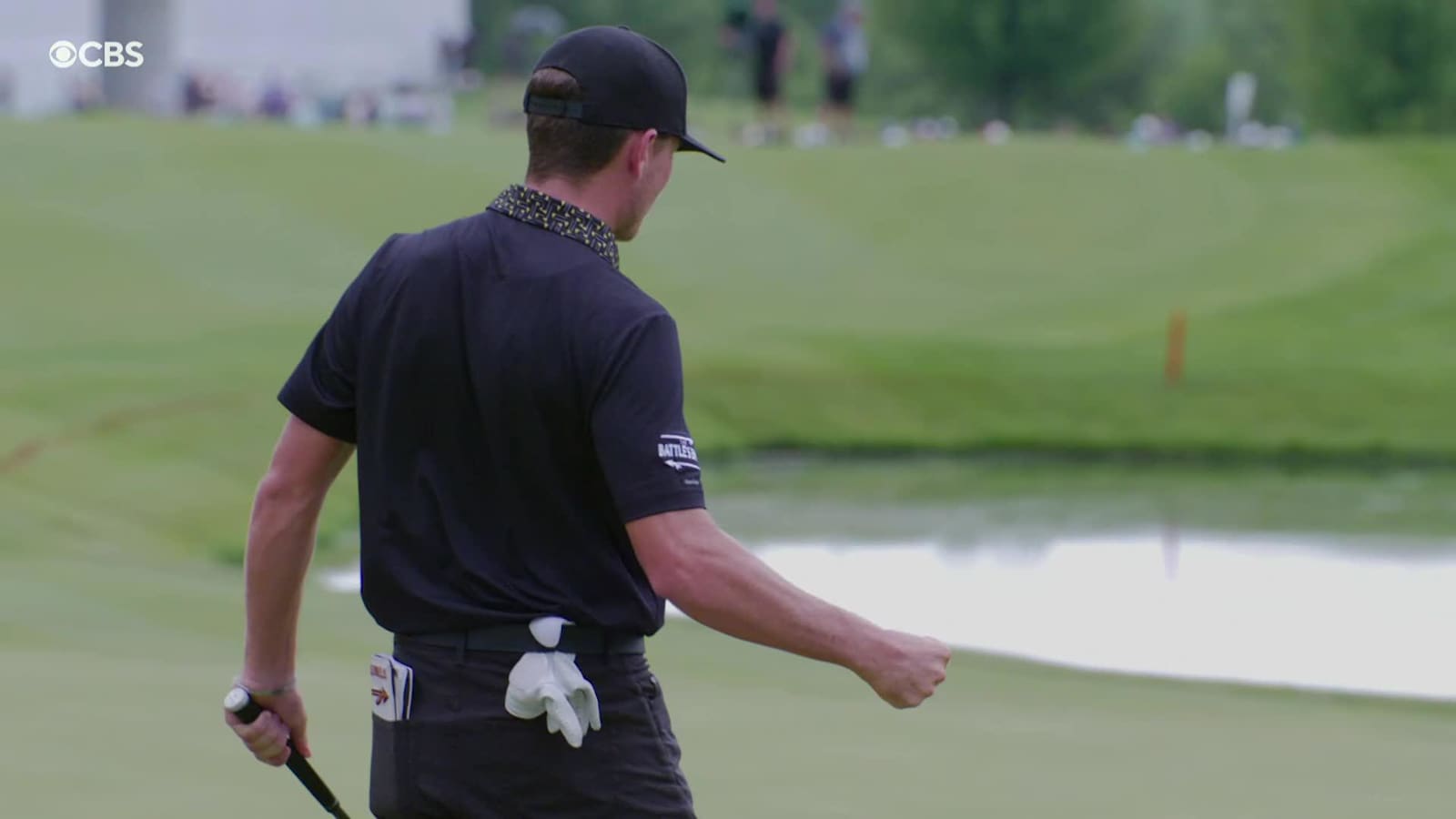 Luke Clanton sinks a 24-foot birdie putt to finish at John Deere