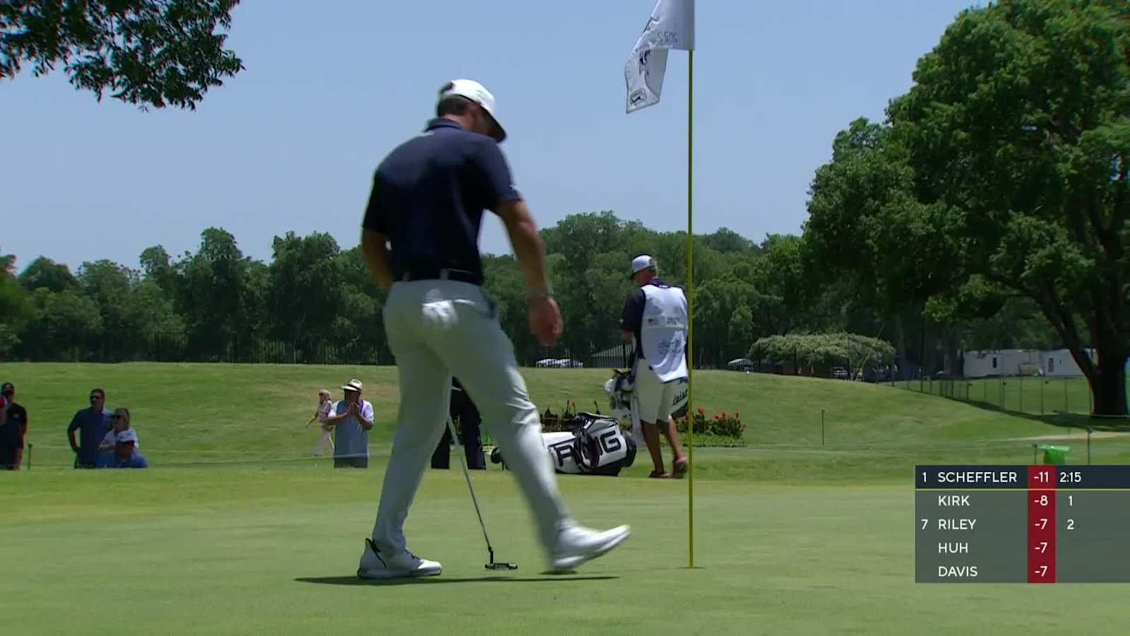 Mito Pereira drains birdie putt from fringe at Charles Schwab