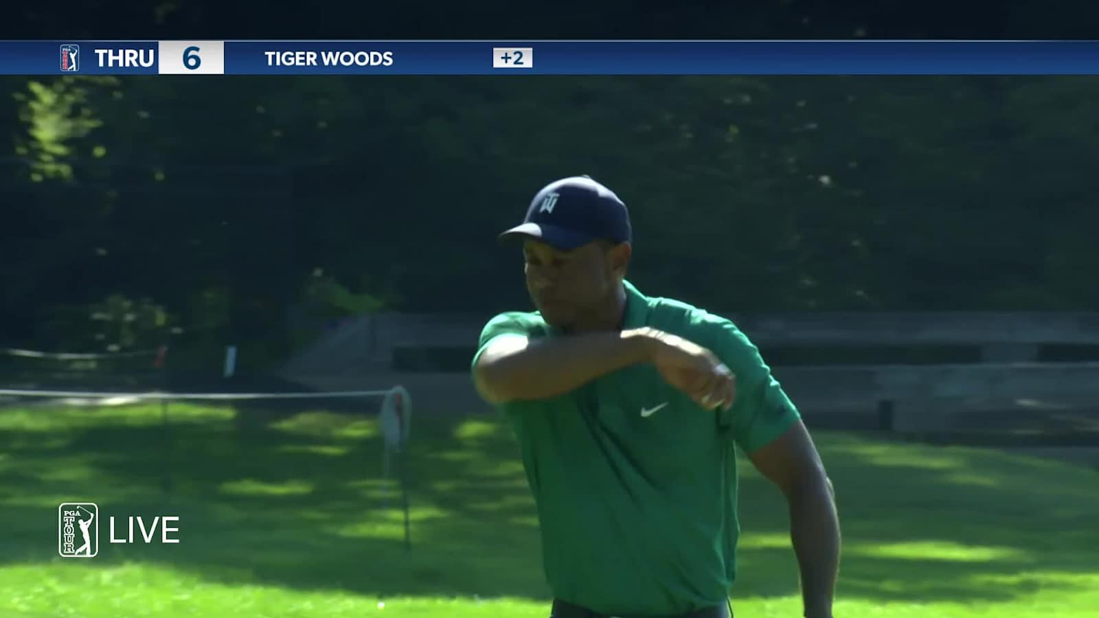 Tiger Woods crafts approach to set up birdie at the Memorial