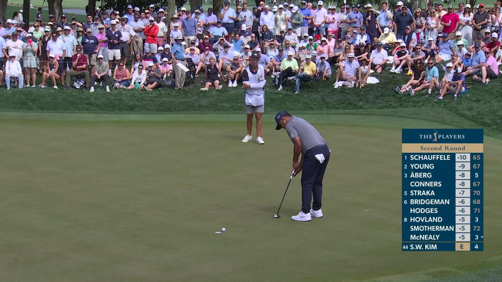 Si Woo Kim sinks 5-foot birdie putt on No. 5 at THE PLAYERS