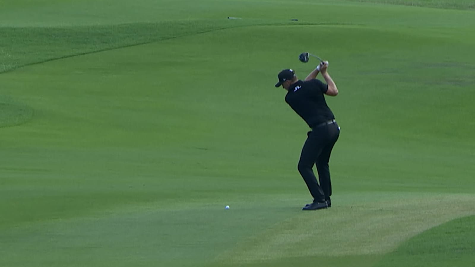 Matt Wallace's awesome approach is the Shot of the Day