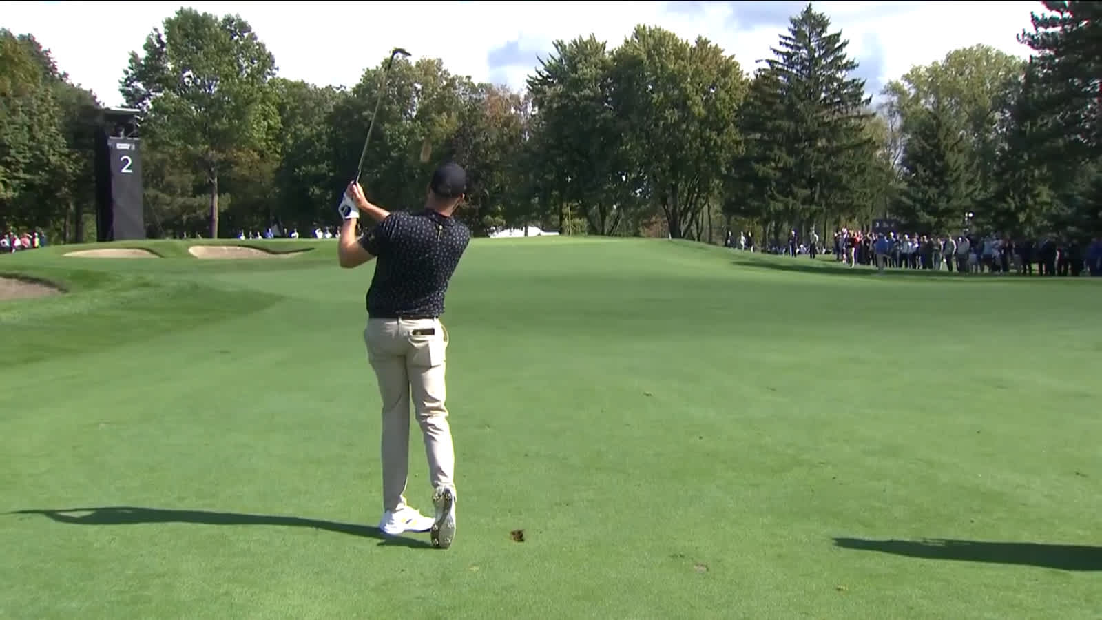 Taylor Pendrith's magnificent approach shot leads to birdie at Presidents Cup