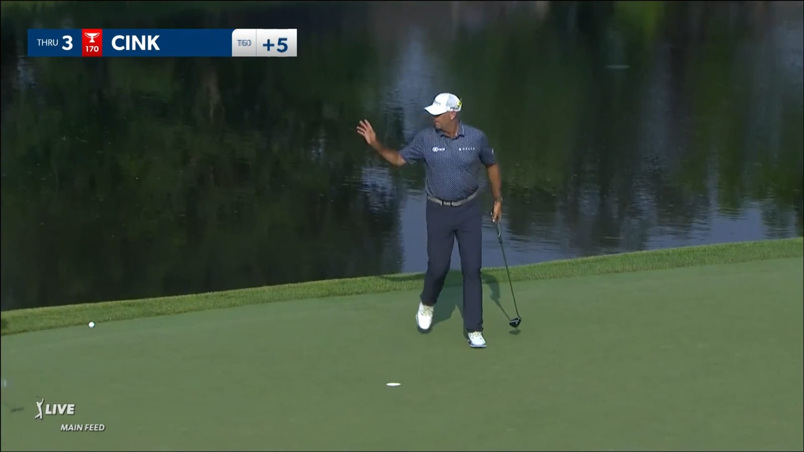 Stewart Cink sticks approach close leading to birdie at the Memorial