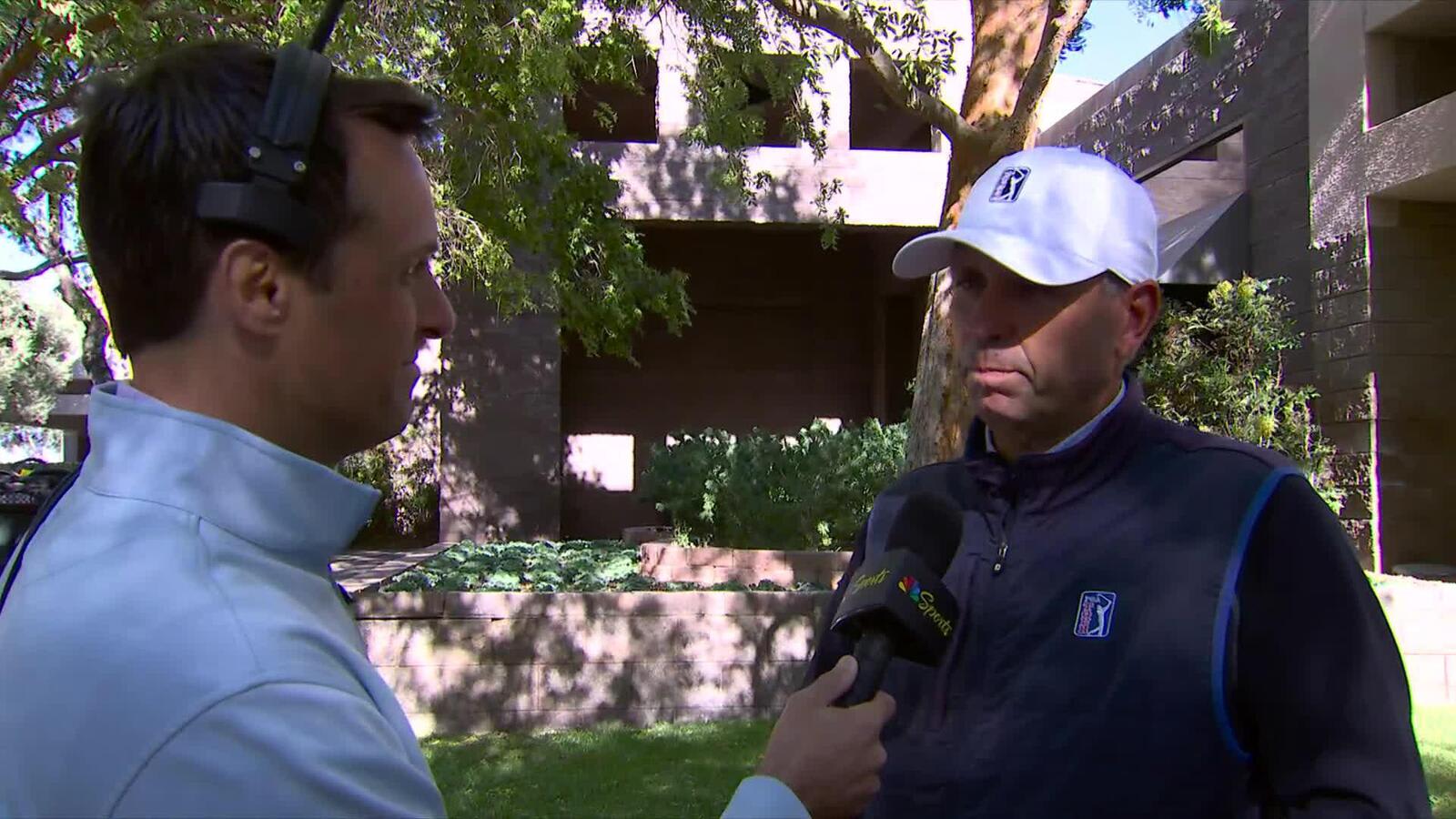 Chief Referee Stephen Cox speaks on wind delay Friday at Shriners Children’s Open