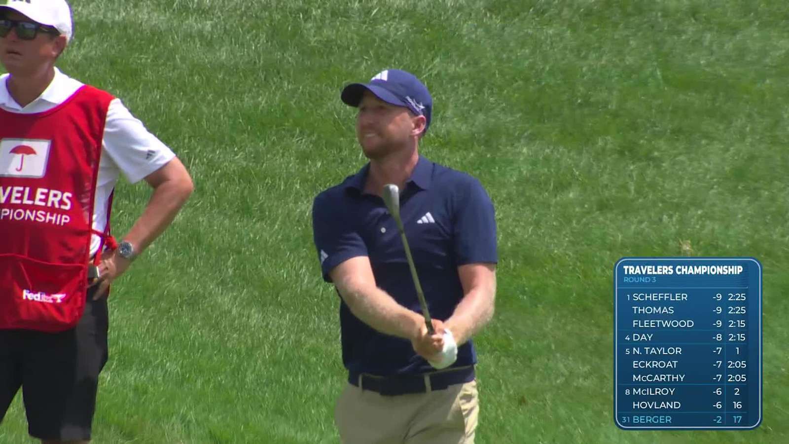 Daniel Berger makes birdie on No. 18 at Travelers