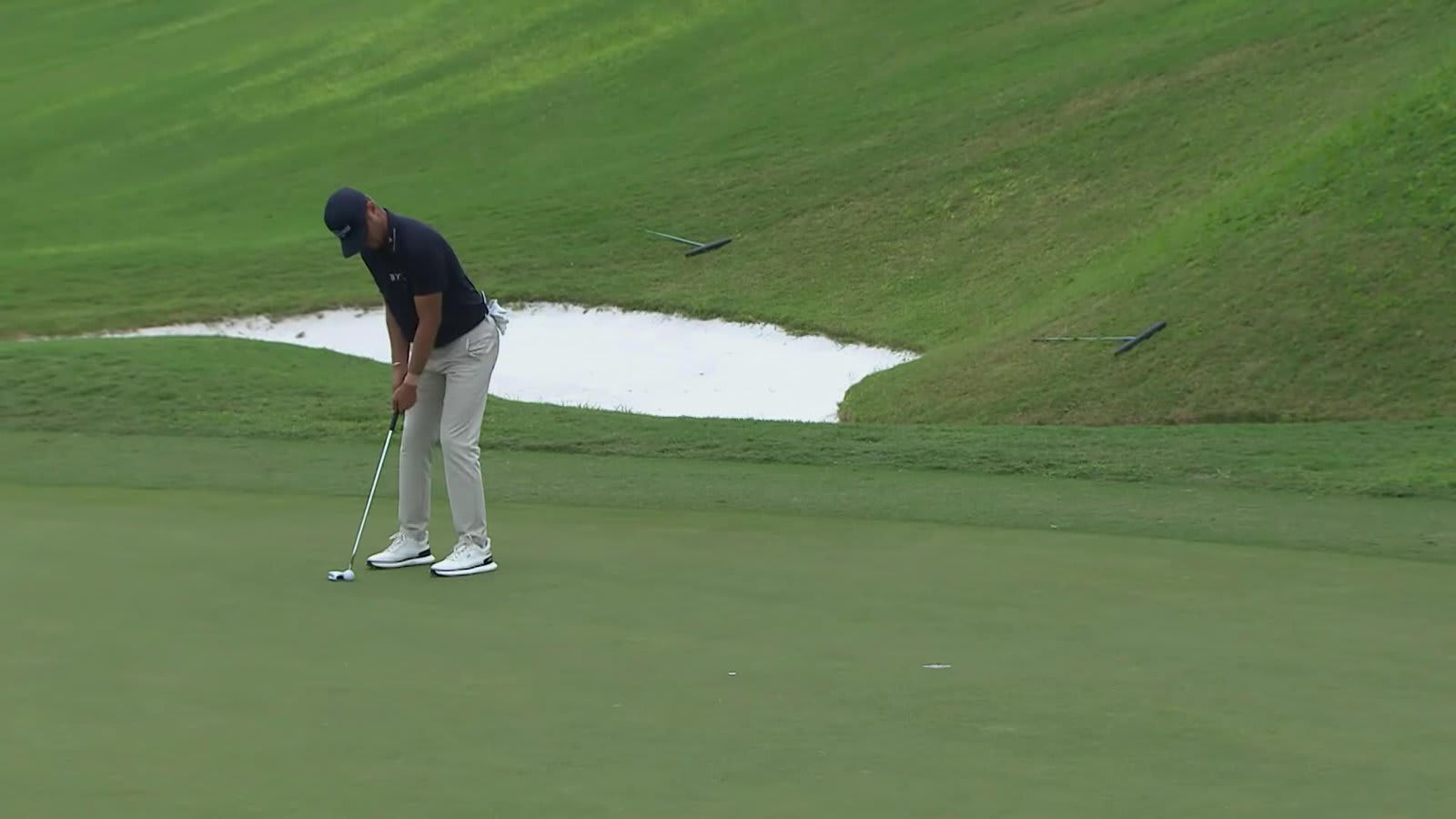 Chandler Blanchet drains 13-foot putt for birdie on No. 7 at Butterfield Bermuda