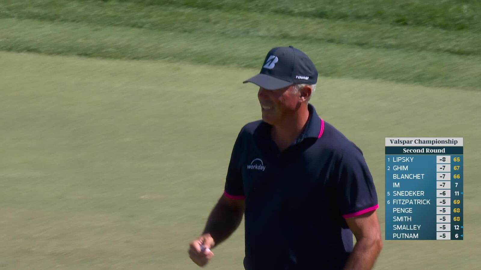 Matt Kuchar makes birdie on No. 18 at Valspar