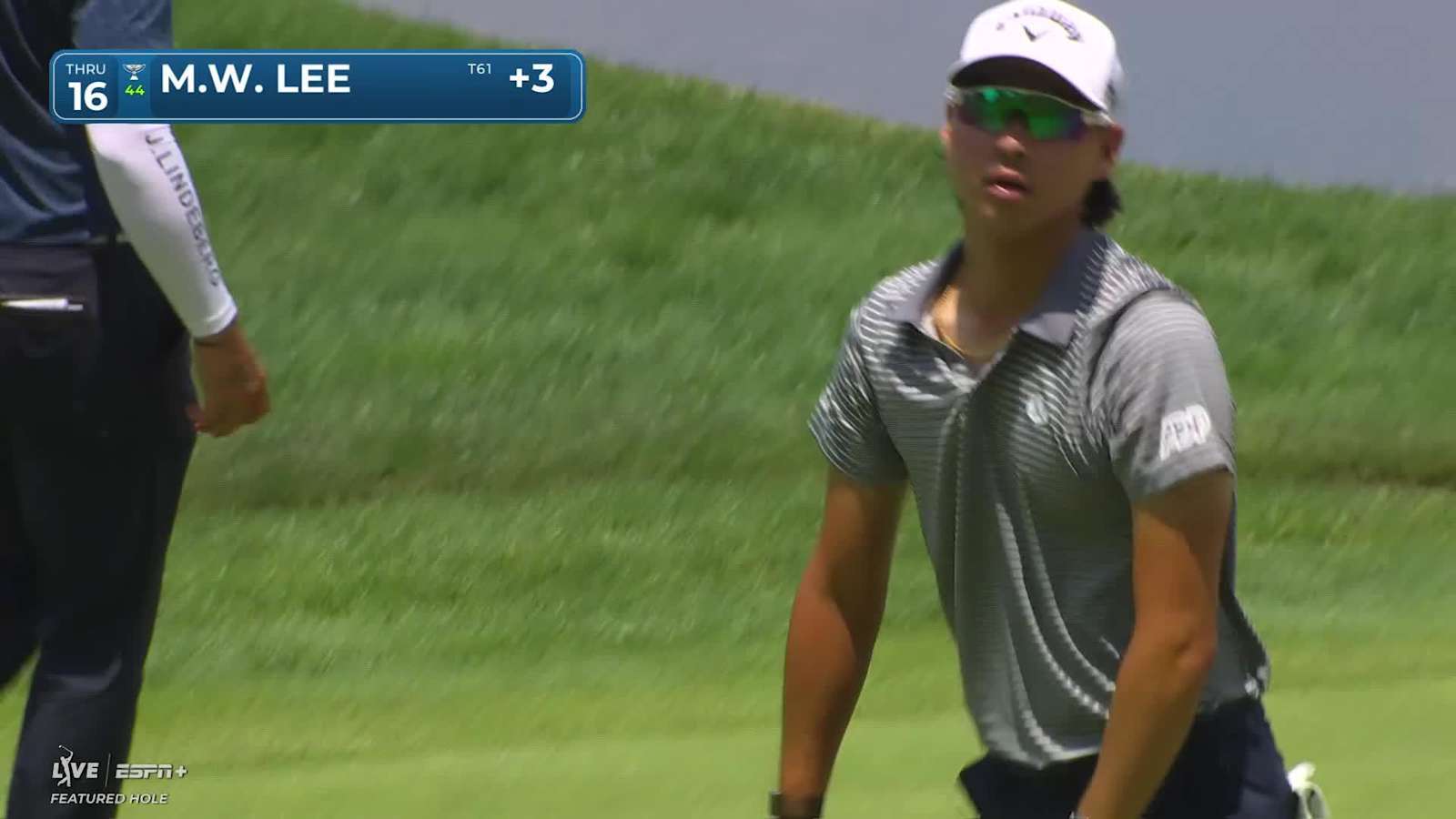 Min Woo Lee sinks a 20-foot birdie putt on No. 16 at Travelers
