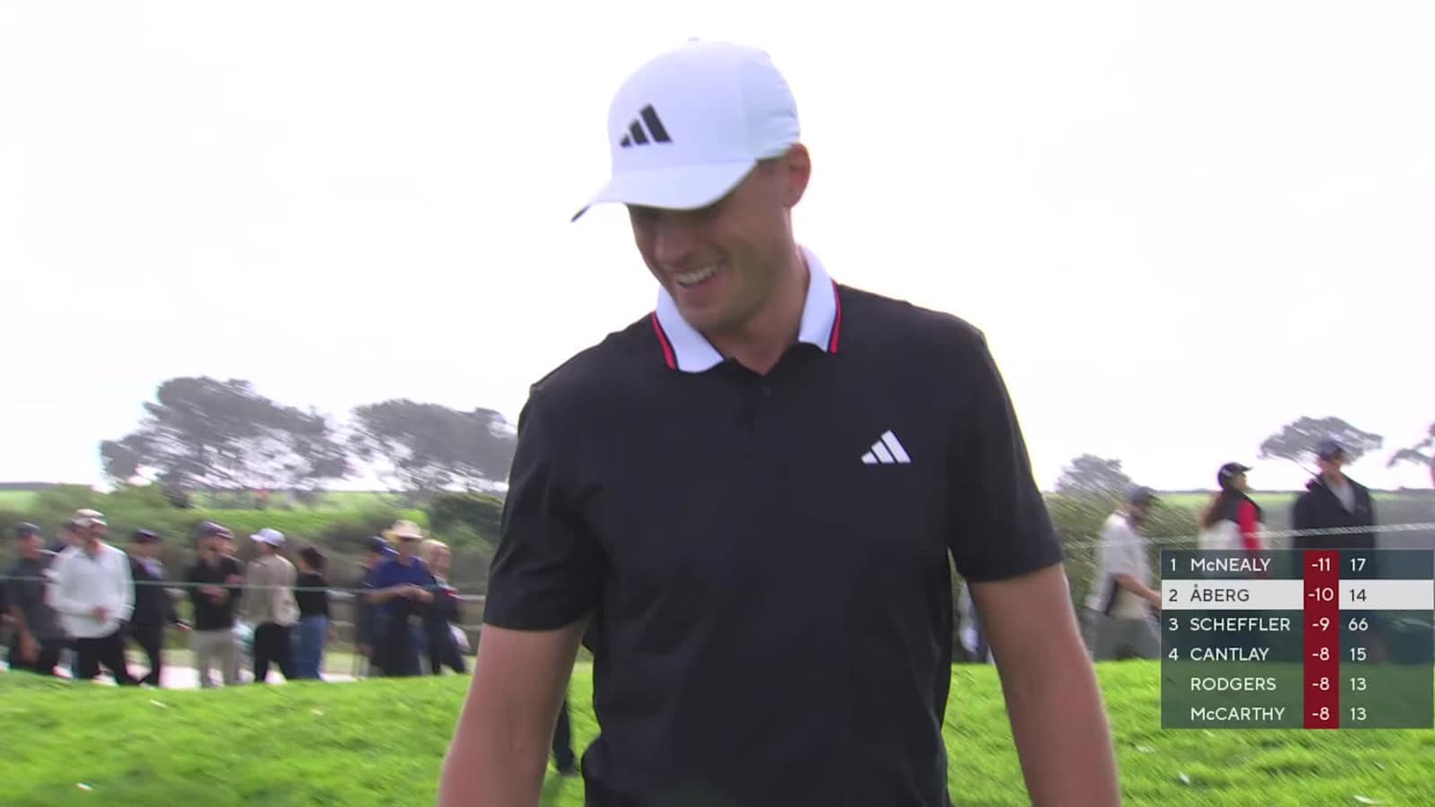 Ludvig Åberg sinks a 25-foot birdie putt at The Genesis