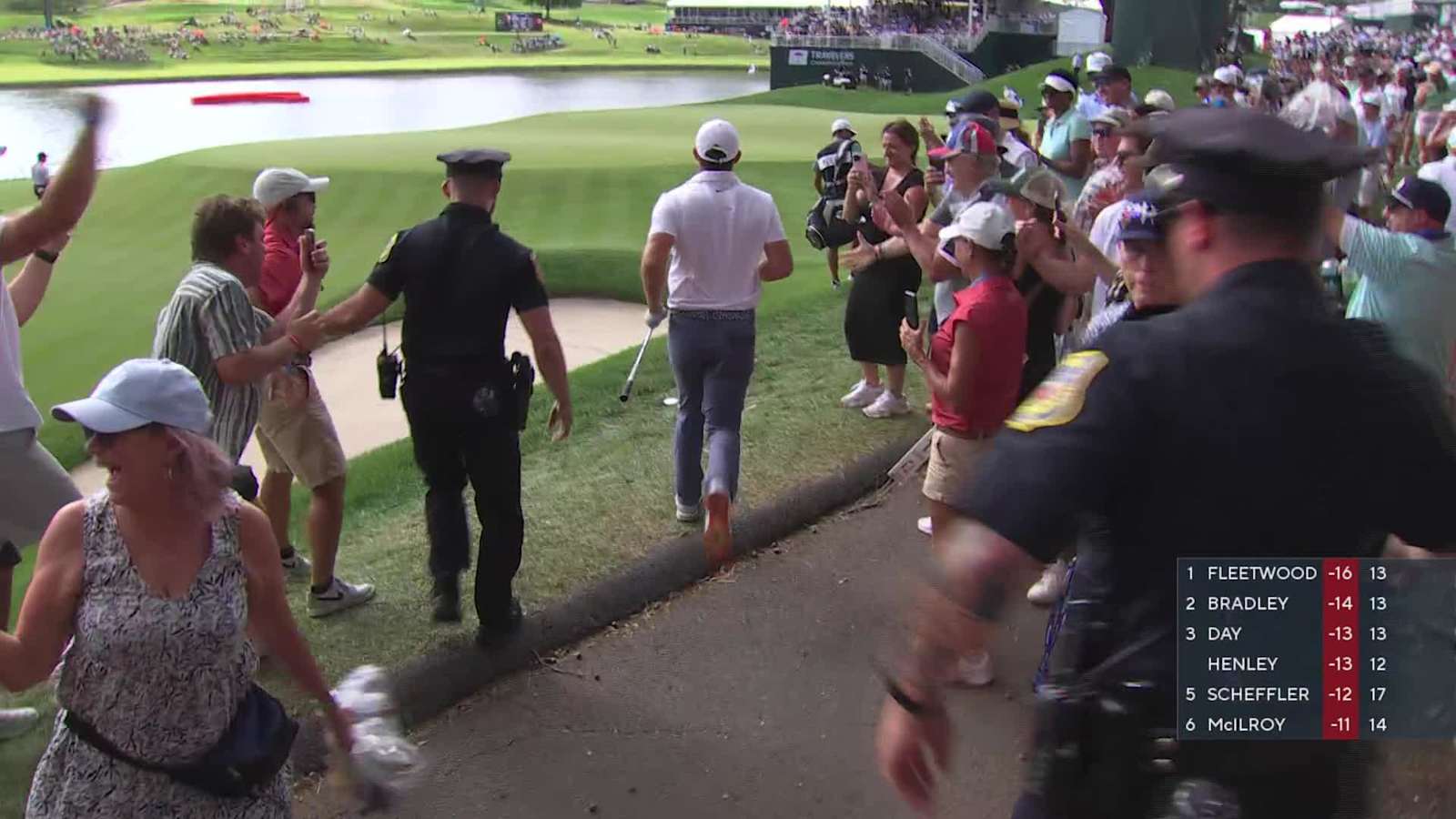 Rory McIlroy makes brilliant up-and-down for birdie at Travelers